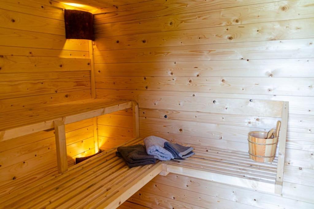 La Cabane Du Cerf Et Son Sauna Attre Exteriér fotografie